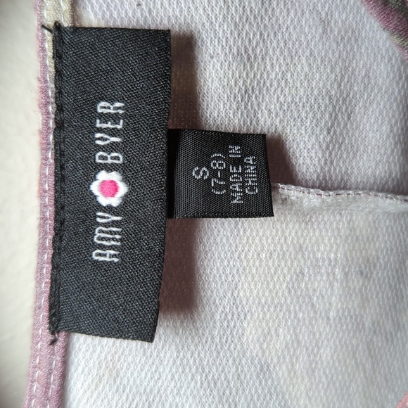 Amy Byer Purple Floral Dress with Ruffled Bell Sleeves Girls Size S 7-8 - Picture 2 of 5